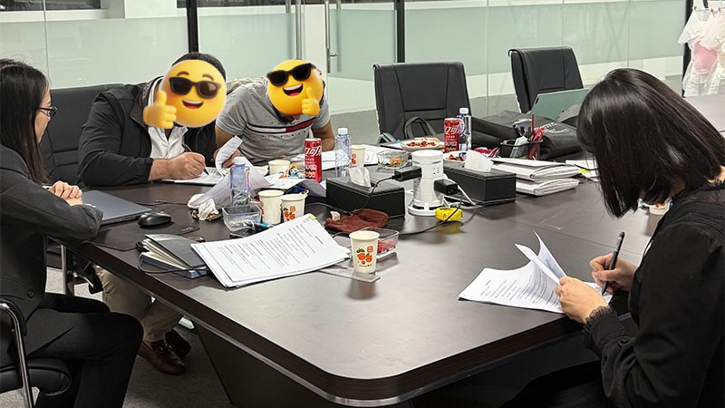 وقعت شركة RX Machinery بنجاح اتفاقية مع عميل أفغاني لخط إنتاج حفاضات الأطفال ذات الحزام الكبير